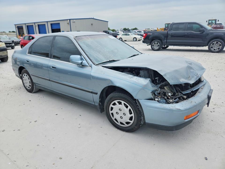 Photo 4 from auction – 1994 HONDA ACCORD with VIN JHMCD5638RC104651