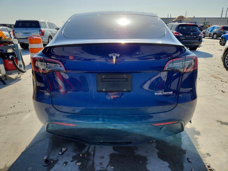 Photo 6 from auction – 2022 TESLA MODEL Y with VIN 7SAYGDEF4NF382354