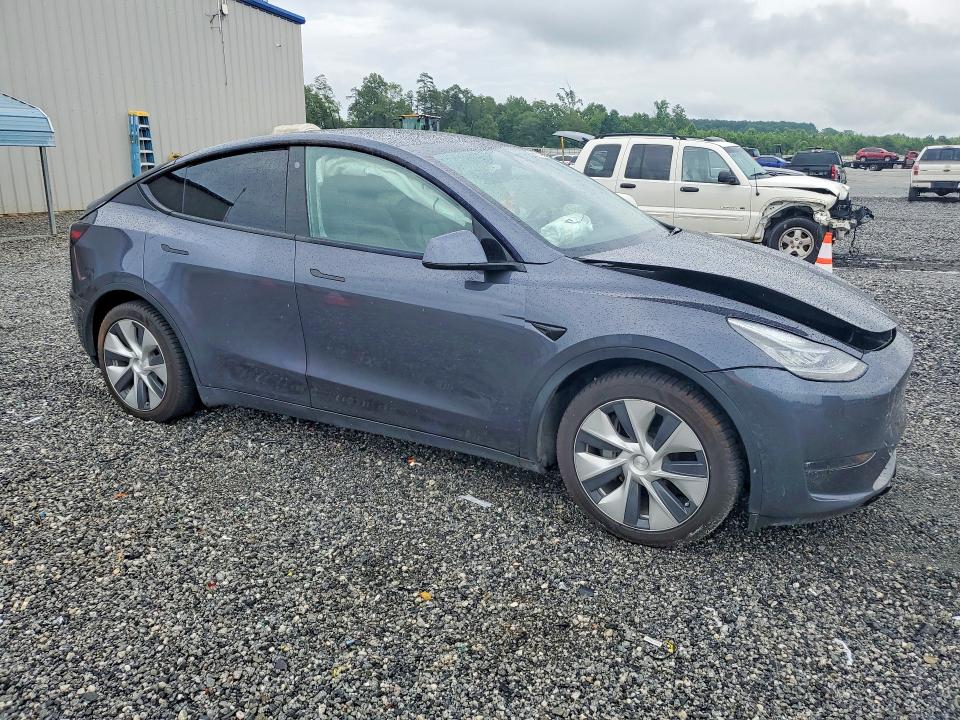 Zdjęcie 4 z aukcji – 2021 TESLA MODEL Y z VIN 5YJYGAEE7MF188225