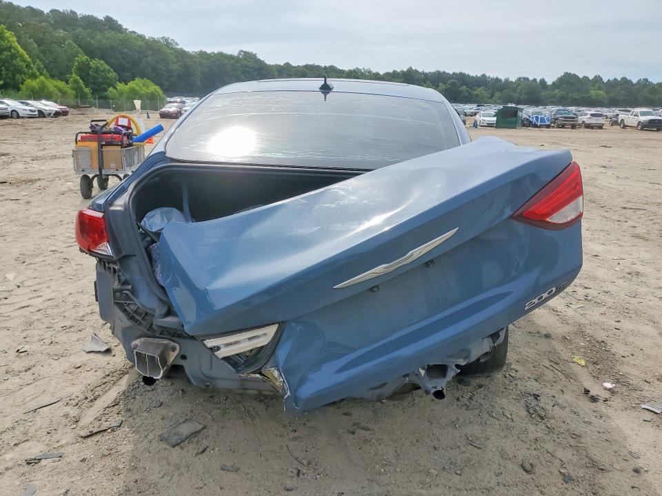 Photo 6 from auction – 2015 CHRYSLER 200 with VIN 1C3CCCBB4FN665178