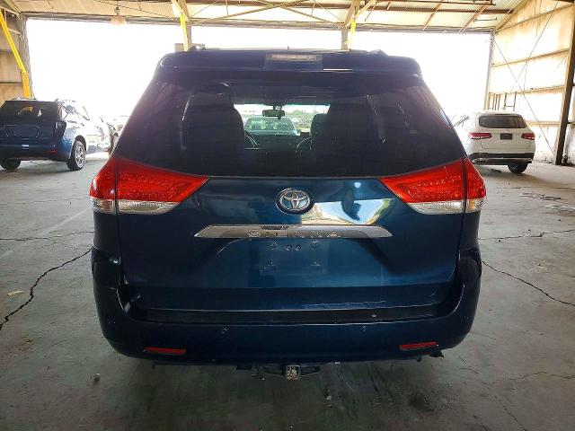 Photo 6 from auction – 2011 TOYOTA SIEANNA with VIN 5TDYK3DC4BS164144