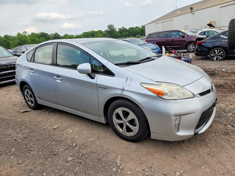 Photo 4 from auction – 2015 TOYOTA PRIUS with VIN JTDKN3DU0F1972404