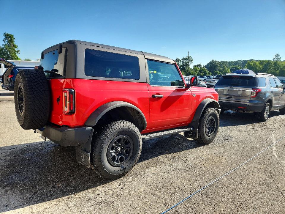 Photo 3 from auction – 2023 FORD BRONCO with VIN 1FMDE5CP8PLB32002