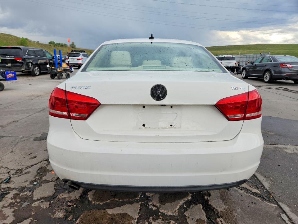 Photo 6 from auction – 2014 VOLKSWAGEN PASSAT with VIN 1VWBT7A3XEC053874