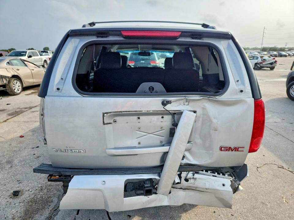 Photo 6 from auction – 2013 GMC YUKON with VIN 1GKS1CE0XDR174194