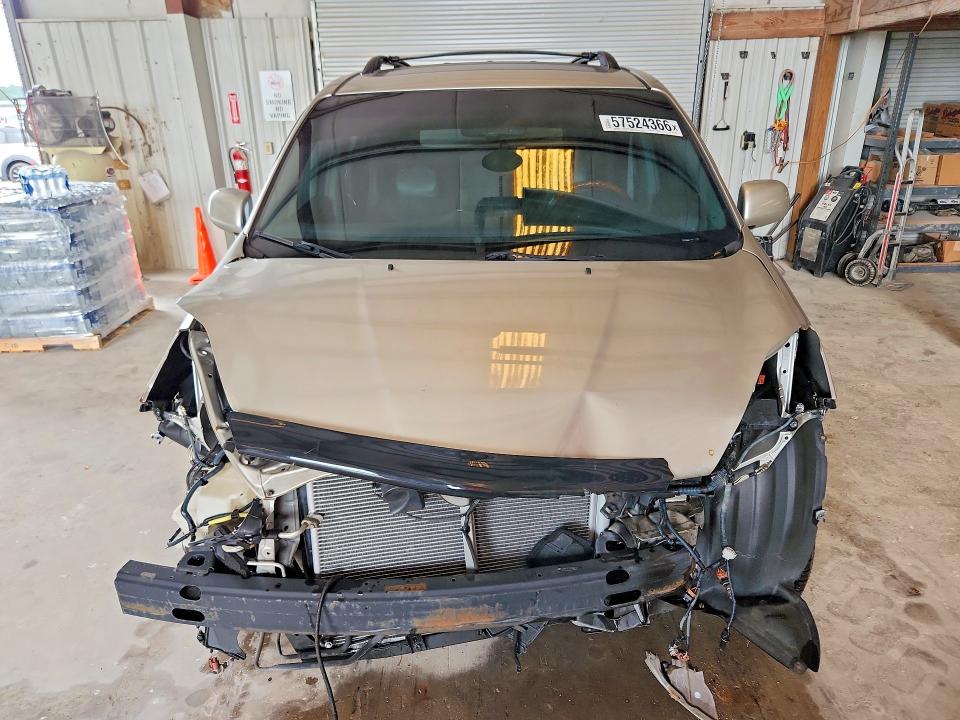 Photo 5 from auction – 2007 TOYOTA SIENNA with VIN 5TDBK22C17S000618