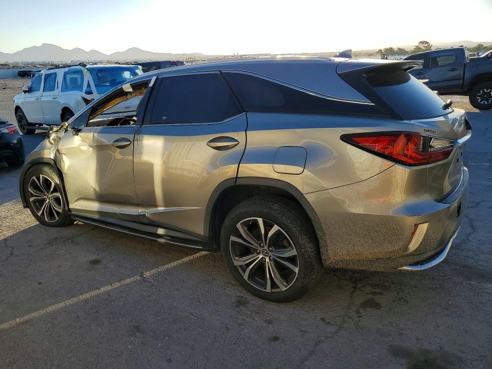 Photo 2 from auction – 2018 LEXUS RX with VIN JTJGZKCA0J2008381