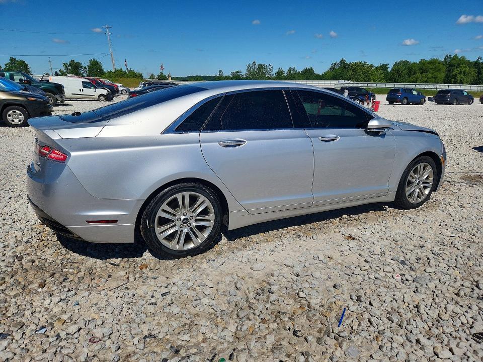 Photo 3 from auction – 2014 LINCOLN MKZ with VIN 3LN6L2J99ER826777