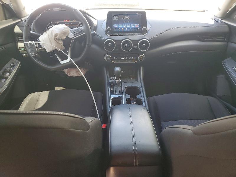 Снимка 8 от търг – 2025 NISSAN SENTRA с VIN 3N1AB8CV0SY204233