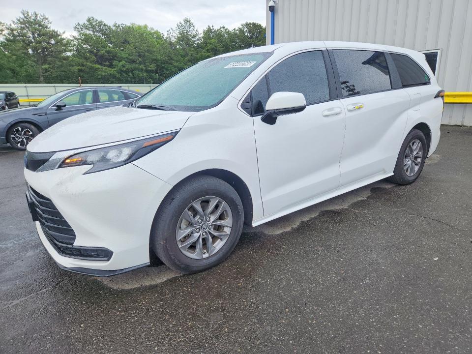 2025 TOYOTA SIENNA - Търг №58440266