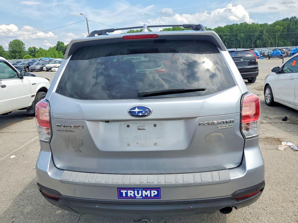 Photo 6 from auction – 2017 SUBARU FORESTER with VIN JF2SJAWC4HH804216