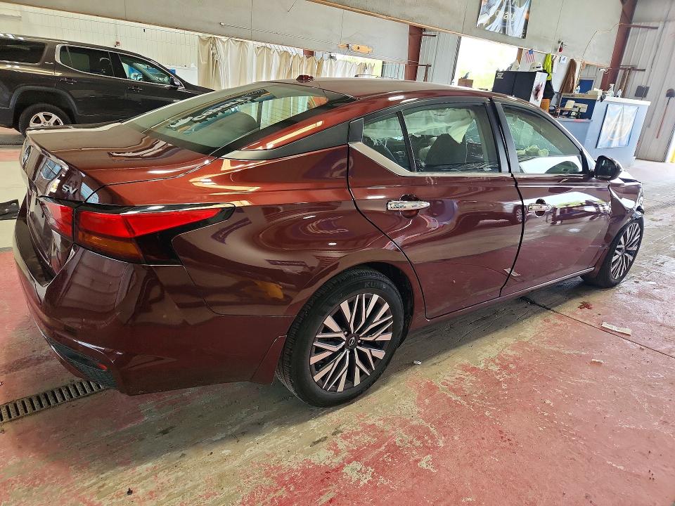 Photo 3 from auction – 2024 NISSAN ALTIMA with VIN 1N4BL4DV4RN434747
