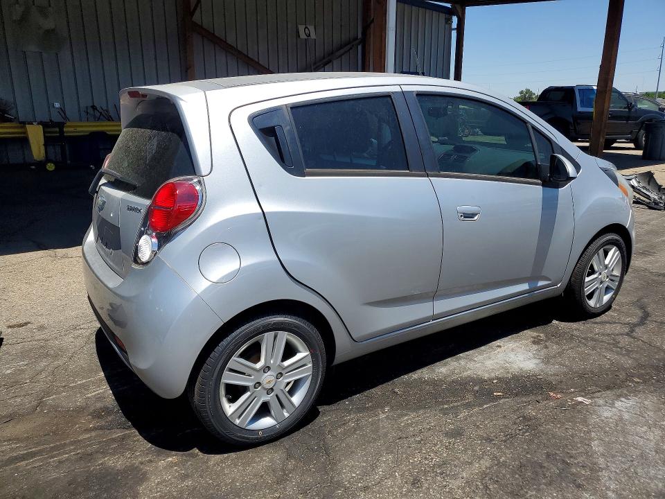 Photo 3 from auction – 2014 CHEVROLET SPARK with VIN KL8CB6S92EC459826