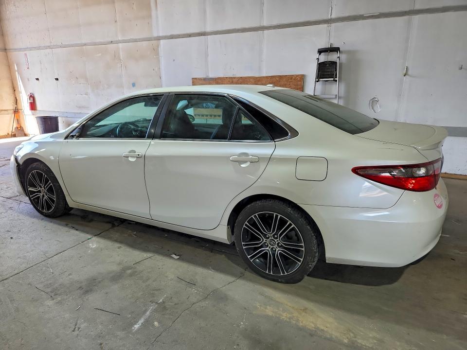Photo 2 from auction – 2016 TOYOTA CAMRY with VIN 4T1BF1FKXGU554683