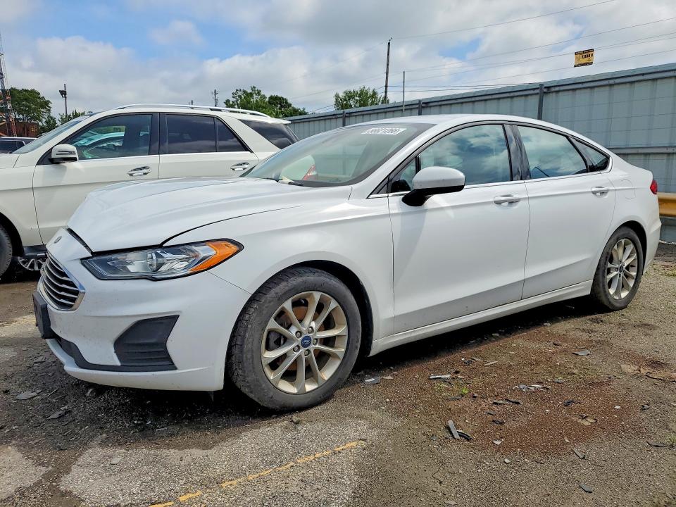 FORD FUSION 2019 with VIN 3FA6P0HD2KR131873 - Photo from auction