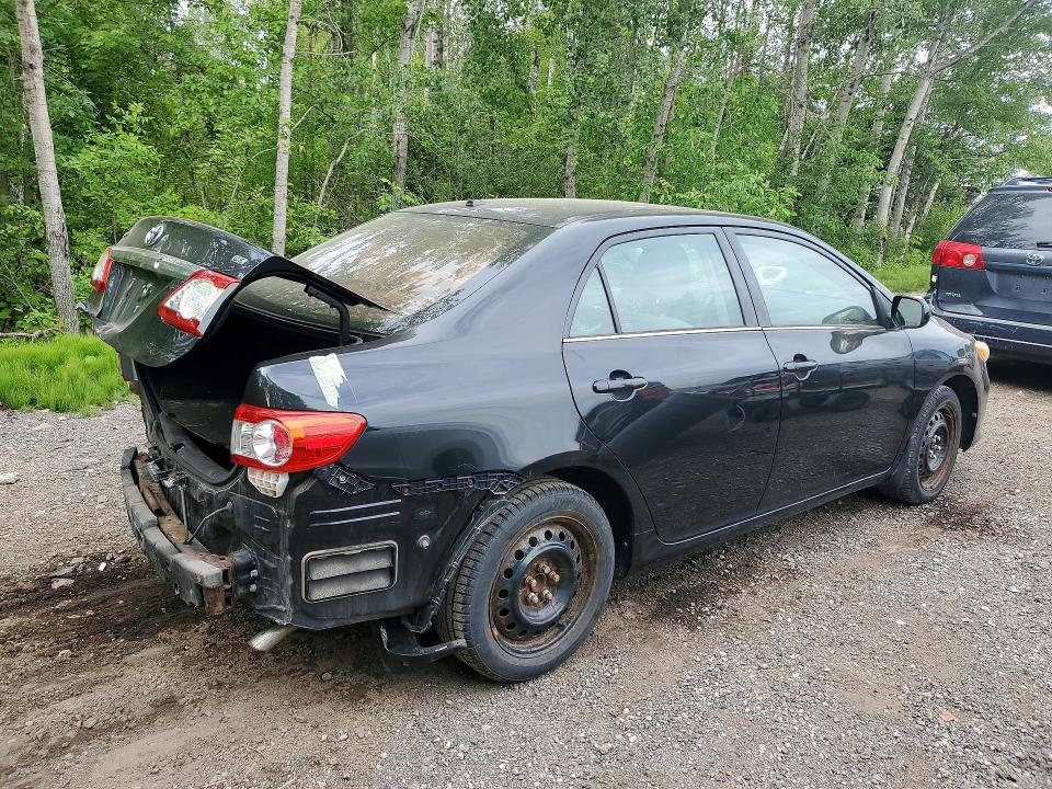 Photo 3 from auction – 2013 TOYOTA COROLLA with VIN 2T1BU4EE3DC064828