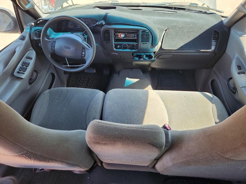 Zdjęcie 8 z aukcji – 2000 FORD EXPEDITION z VIN 1FMRU1560YLA56556