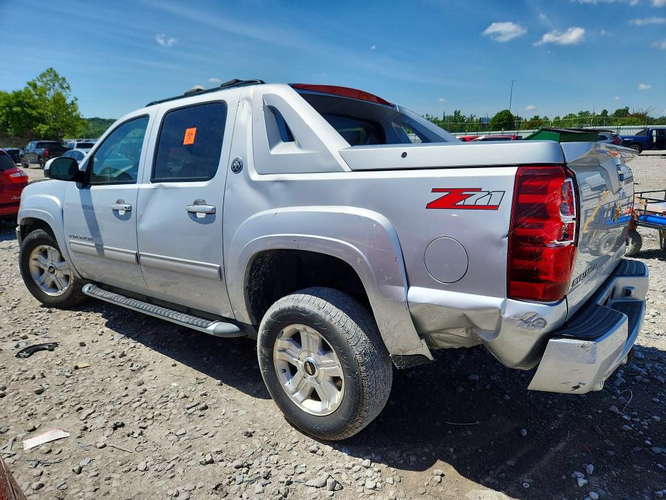 Photo 2 from auction – 2013 CHEVROLET AVALANCHE with VIN 3GNMCFE03DG176005