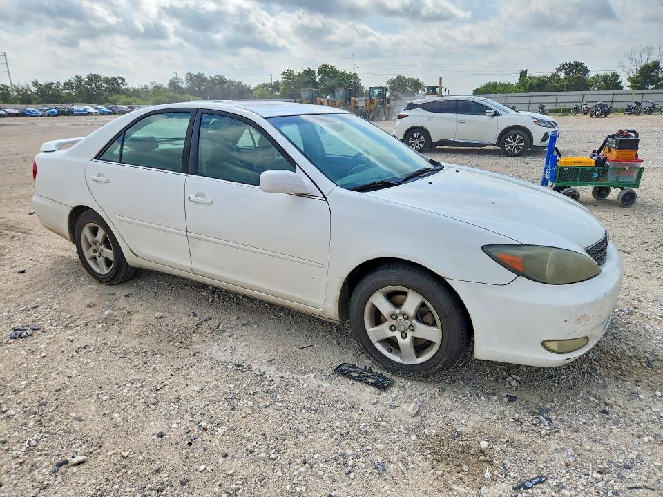 Photo 4 from auction – 2004 TOYOTA CAMRY with VIN 4T1BA32K04U505407