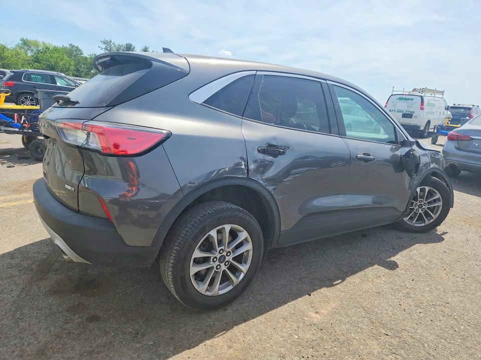 Photo 3 from auction – 2020 FORD ESCAPE with VIN 1FMCU9G69LUA89804