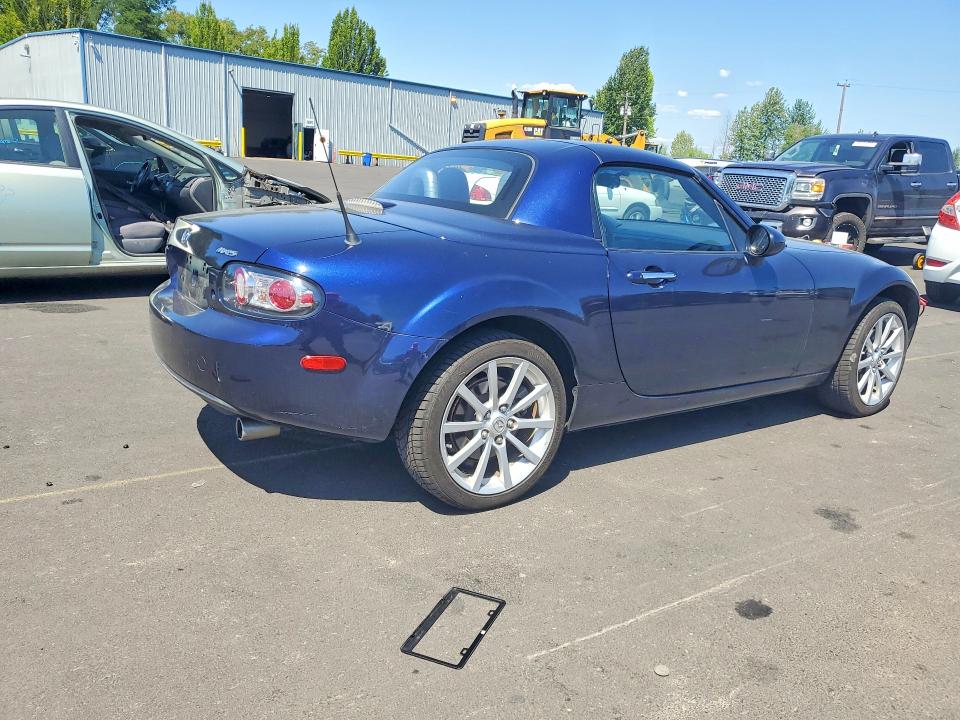 Фото 3 с аукциона – 2007 MAZDA MX-5 MIATA с VIN JM1NC26F570135411