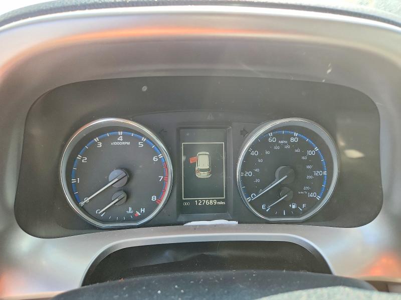 Снимка 9 от търг – 2018 TOYOTA RAV4 с VIN JTMDFREV0JJ738370