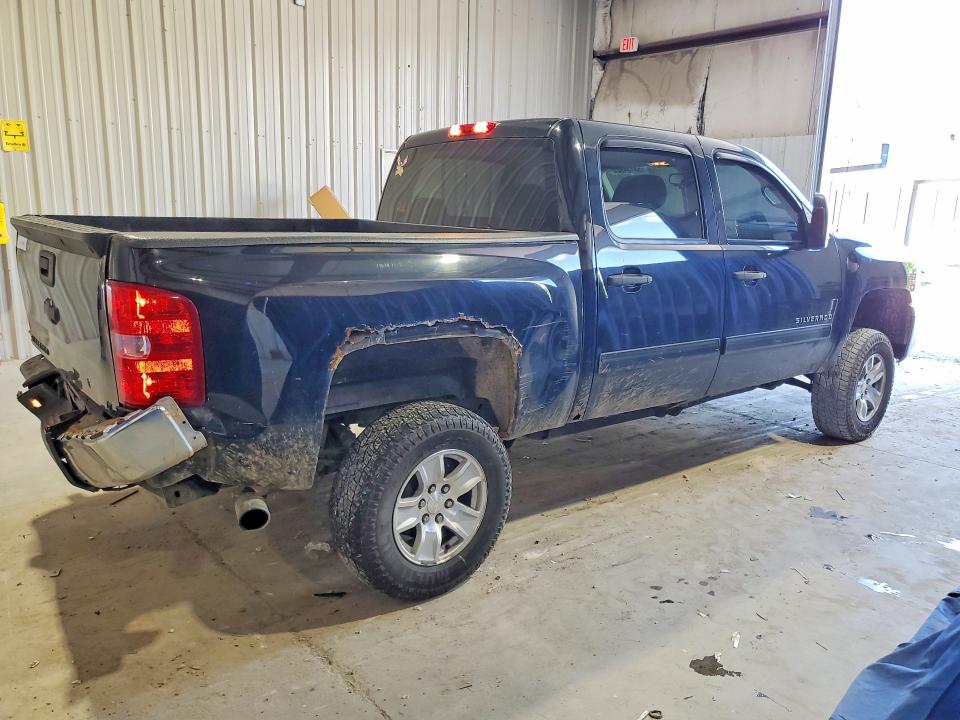 Photo 3 from auction – 2013 CHEVROLET SILVERADO with VIN 3GCPKSE78DG111973
