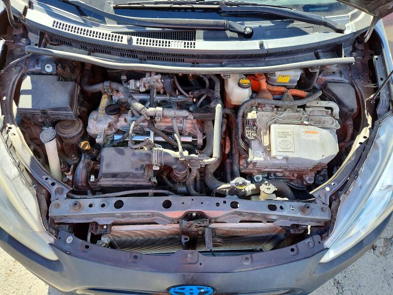 Photo 11 from auction – 2016 TOYOTA PRIUS C with VIN JTDKDTB31G1117533
