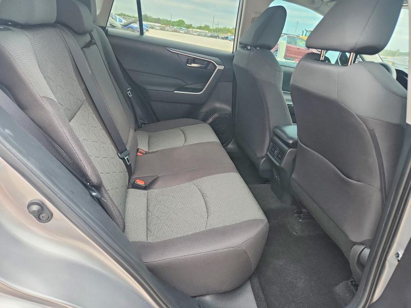 Photo 11 from auction – 2024 TOYOTA RAV4 with VIN 2T3W1RFV4RC281695