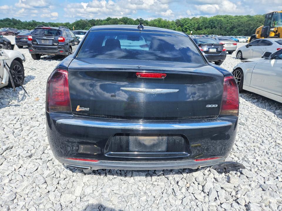 Photo 6 from auction – 2016 CHRYSLER 300 with VIN 2C3CCAAGXGH313993