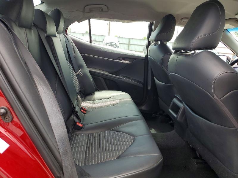 Photo 10 from auction – 2018 TOYOTA CAMRY with VIN 4T1B11HK3JU615231
