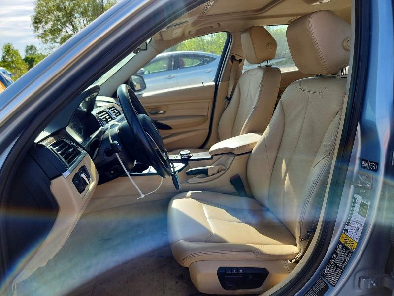 Photo 7 from auction – 2015 BMW 328 with VIN WBA3B5C57FF959412