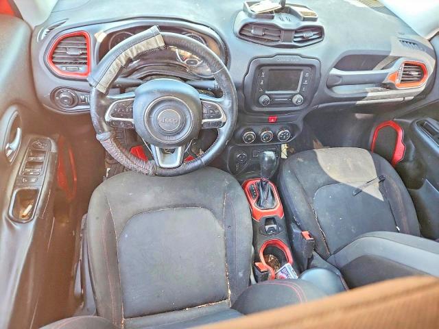 Photo 8 from auction – 2016 JEEP RENEGADE with VIN ZACCJBCT8GPC45015