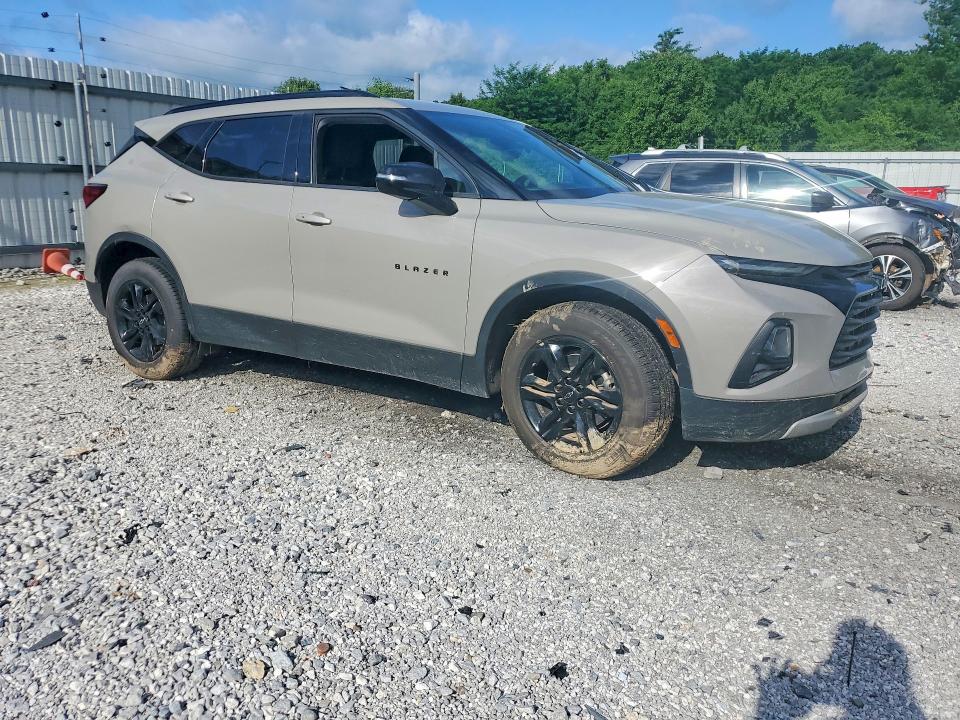 Photo 4 from auction – 2021 CHEVROLET BLAZER with VIN 3GNKBHRS7MS513029