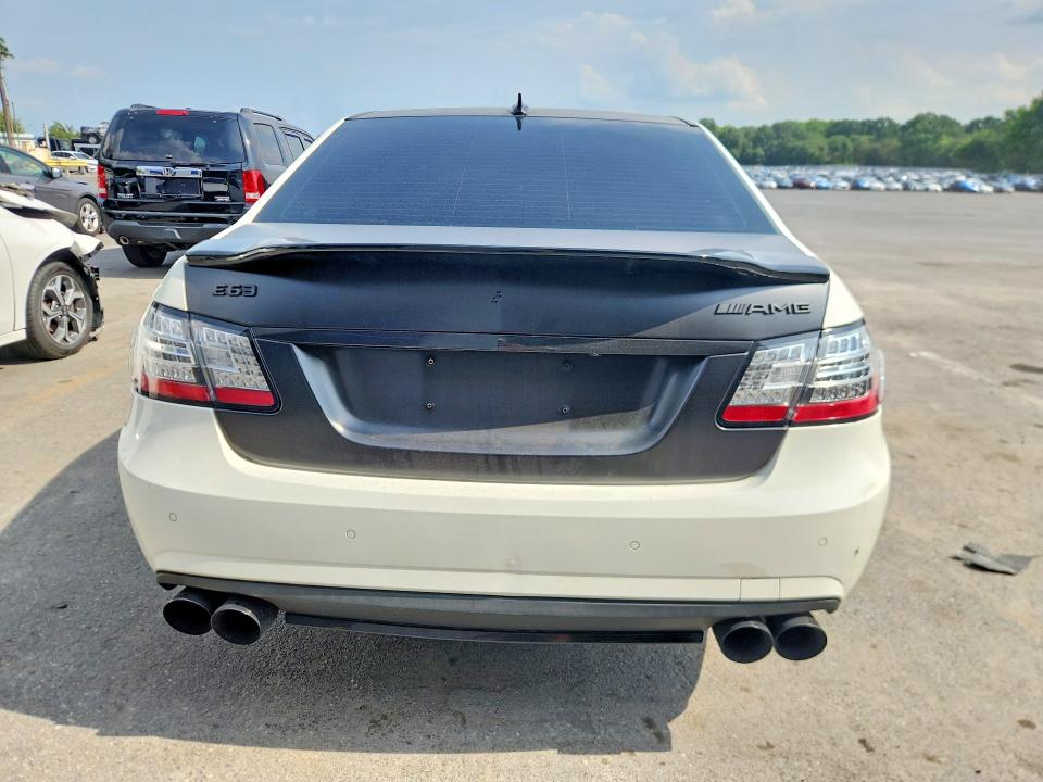 Photo 6 from auction – 2010 MERCEDES-BENZ E with VIN WDDHF7HBXAA117067