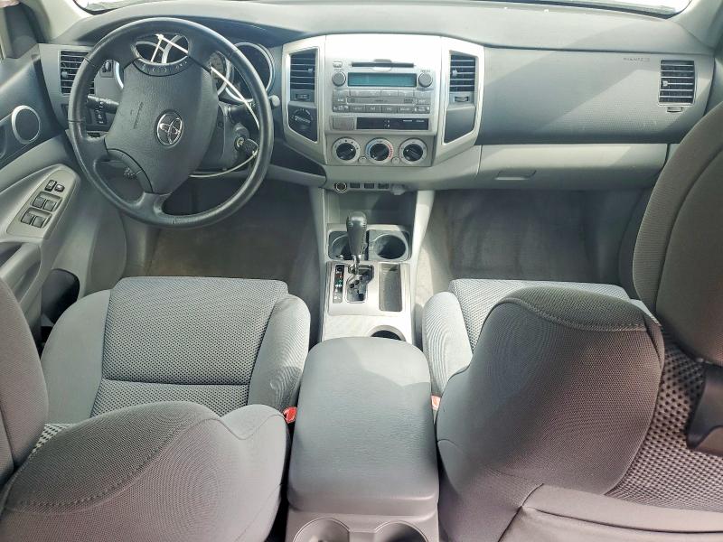 Photo 8 from auction – 2011 TOYOTA TACOMA with VIN 5TFMU4FN2BX001855