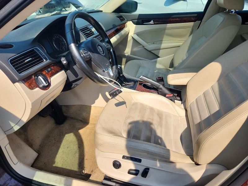 Photo 7 from auction – 2013 VOLKSWAGEN PASSAT with VIN 1VWCM7A39DC026309