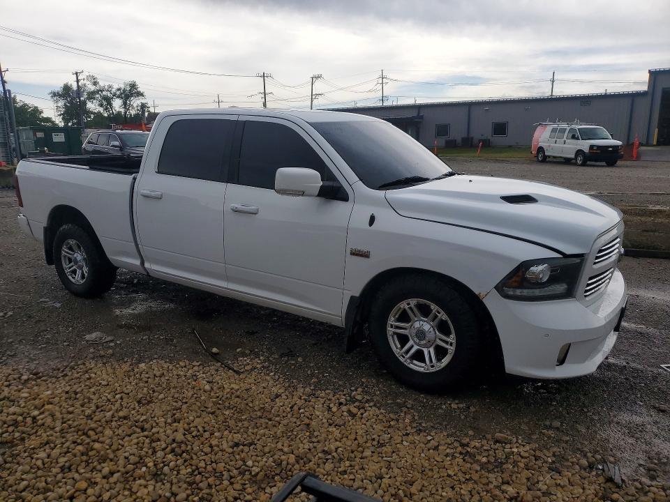 Photo 4 from auction – 2016 RAM 1500 with VIN 1C6RR7UT4GS234478
