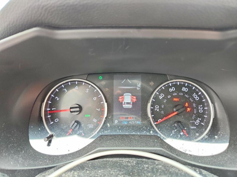 Photo 9 from auction – 2022 TOYOTA RAV4 with VIN 2T3P1RFV0NW279035