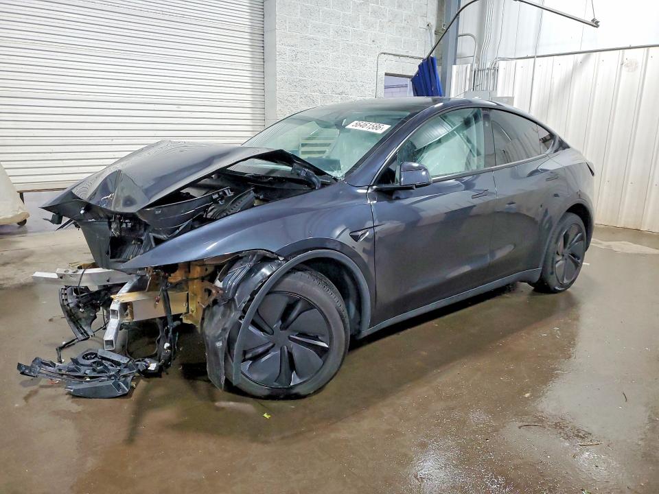 TESLA MODEL Y 2026 with VIN 7SAYGDED5TF397635 - Photo from auction
