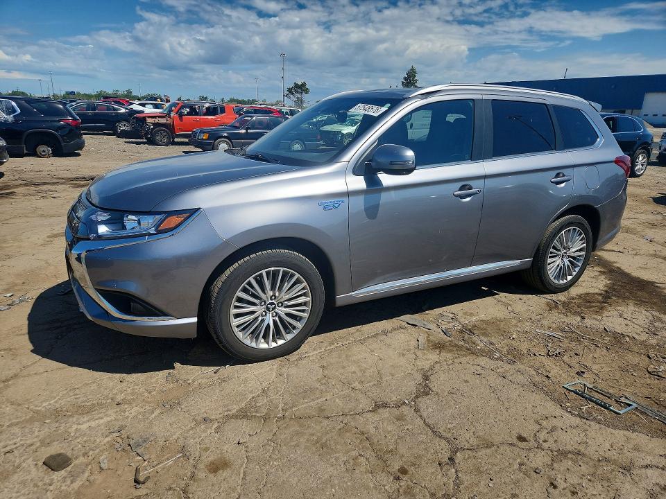 MITSUBISHI OUTLANDER 2022 with VIN JA4J2VA71NZ064634 - Photo from auction