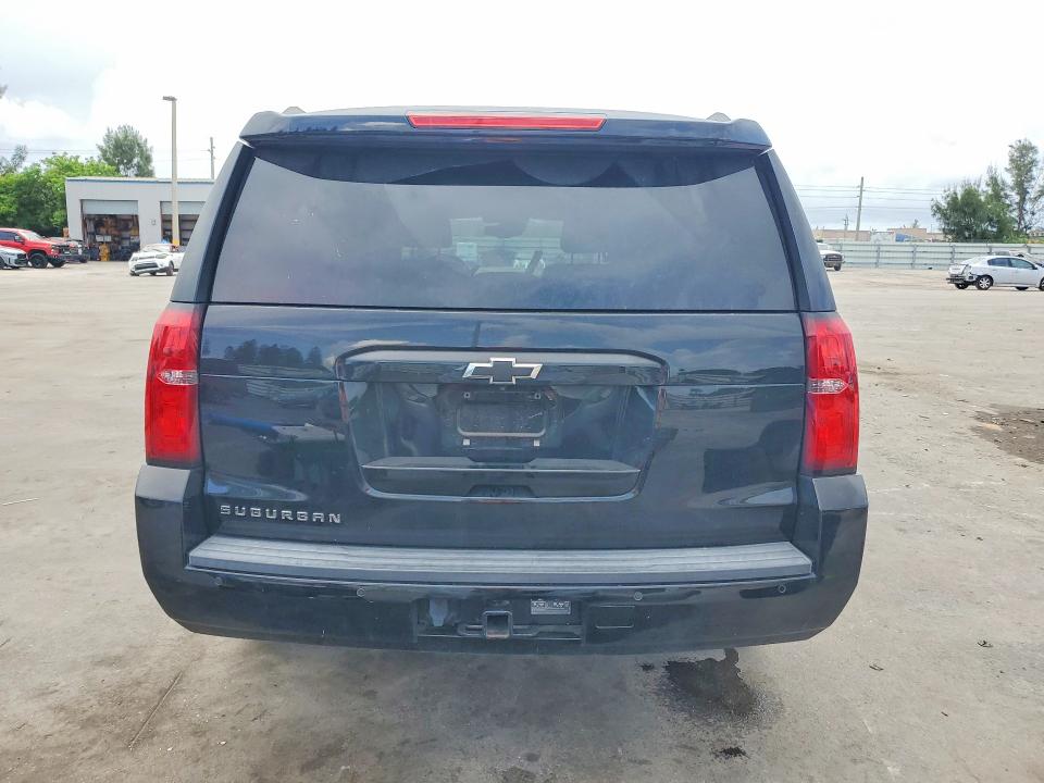 Photo 6 from auction – 2018 CHEVROLET SUBURBAN with VIN 1GNSCHKC6JR347438