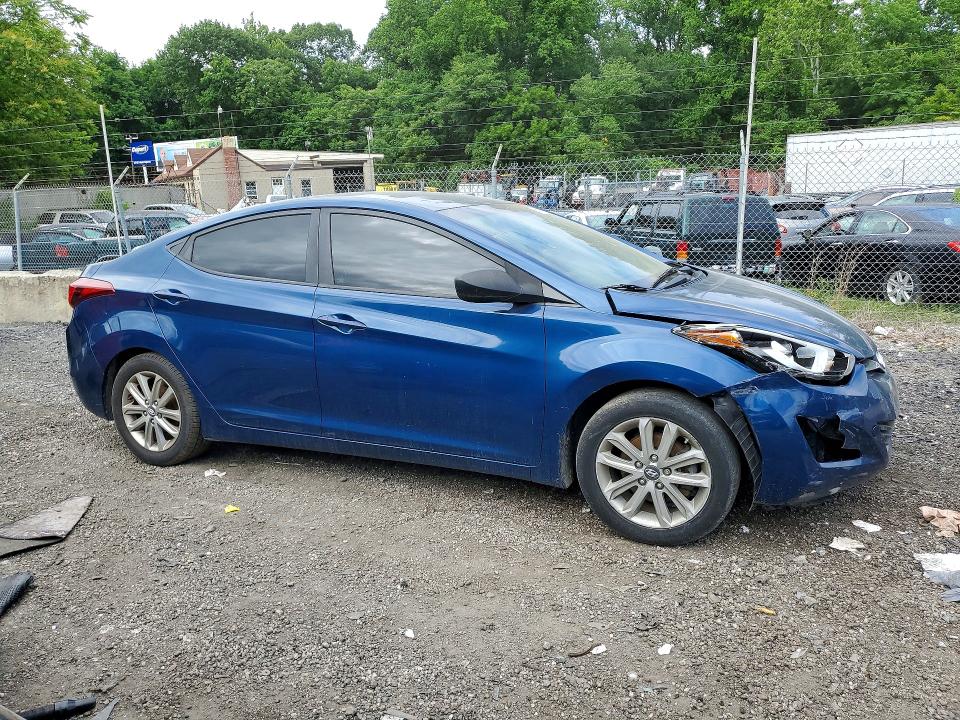 Photo 4 from auction – 2016 HYUNDAI ELANTRA with VIN KMHDH4AE3GU522759