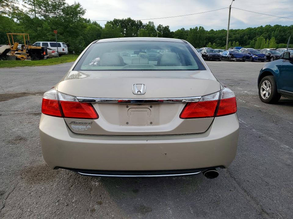 Photo 6 from auction – 2015 HONDA ACCORD with VIN 1HGCR2F38FA174936