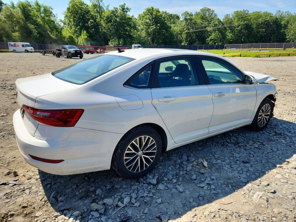 Photo 3 from auction – 2021 VOLKSWAGEN JETTA with VIN 3VWC57BU4MM017956