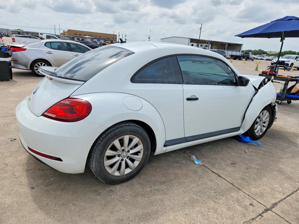 Photo 3 from auction – 2018 VOLKSWAGEN BEETLE with VIN 3VWFD7AT6JM702853