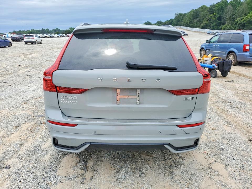 Foto 6 de la subasta – 2025 VOLVO XC60 con VIN YV4M12RC5S1069090