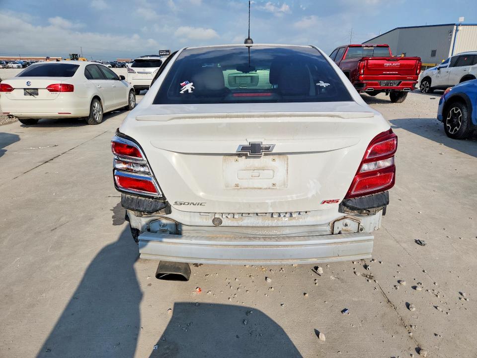 Photo 6 from auction – 2019 CHEVROLET SONIC with VIN 1G1JD5SB9K4119299
