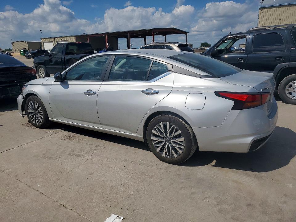 Photo 2 from auction – 2025 NISSAN ALTIMA with VIN 1N4BL4DV1SN379289
