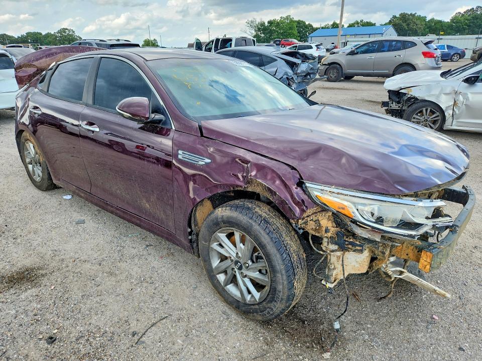 Photo 4 from auction – 2019 KIA OPTIMA with VIN 5XXGT4L34KG289730